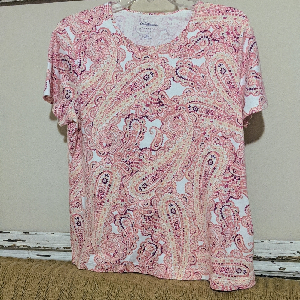 Croft and Barrow short sleeve paisley tee